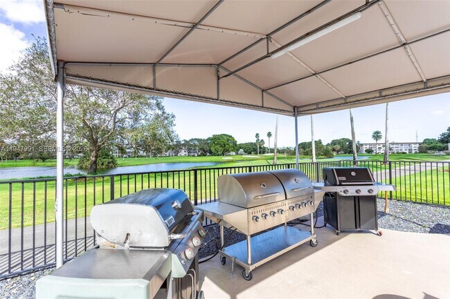 Building Photo - 3502 Bimini Ln