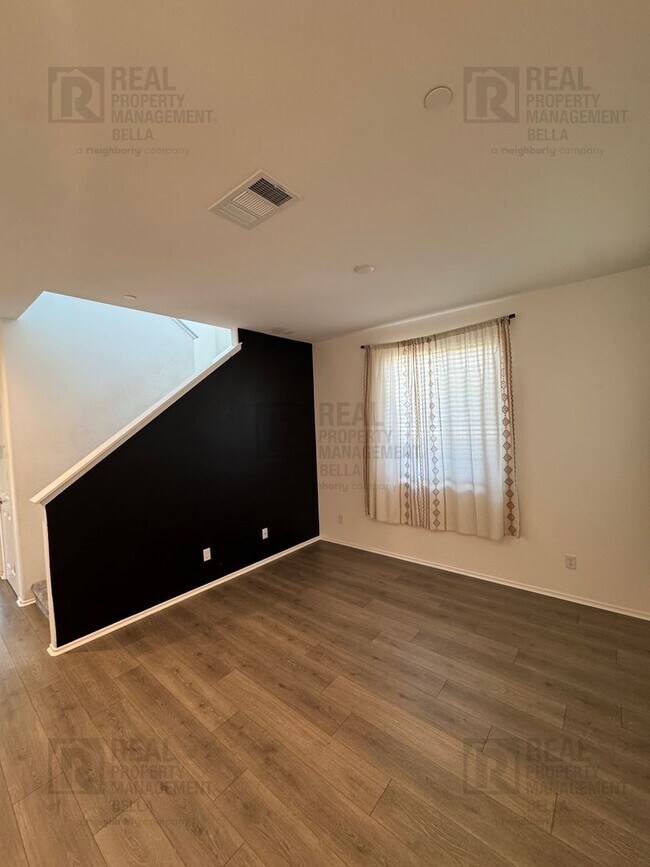 Building Photo - Spacious 3-Bedroom Home in the Desirable McSweeny Farms Community!