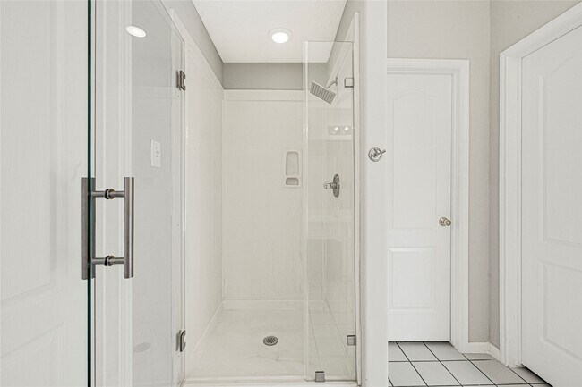 Building Photo - 23223 Diamond Knoll Ct