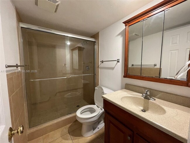 Building Photo - 4009 N Cypress Dr