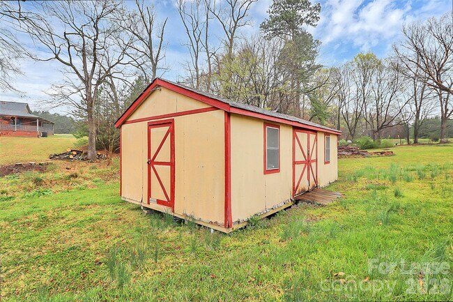 Building Photo - 170 Shuping Mill Rd