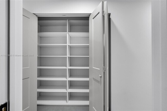 Building Photo - 7106 SW 103rd Pl