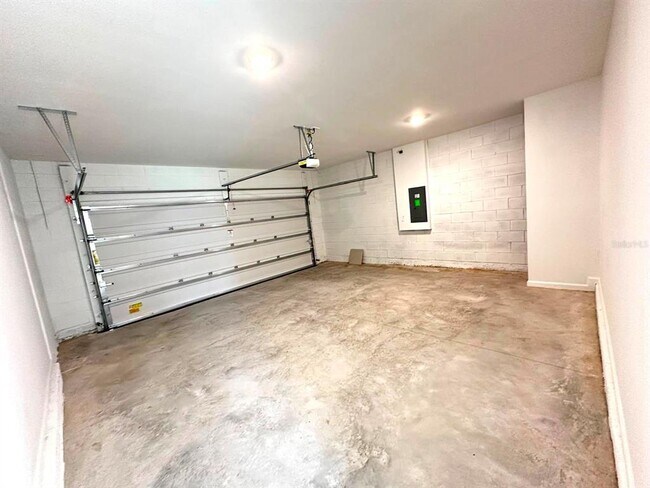 Building Photo - 3874 Amers Lp