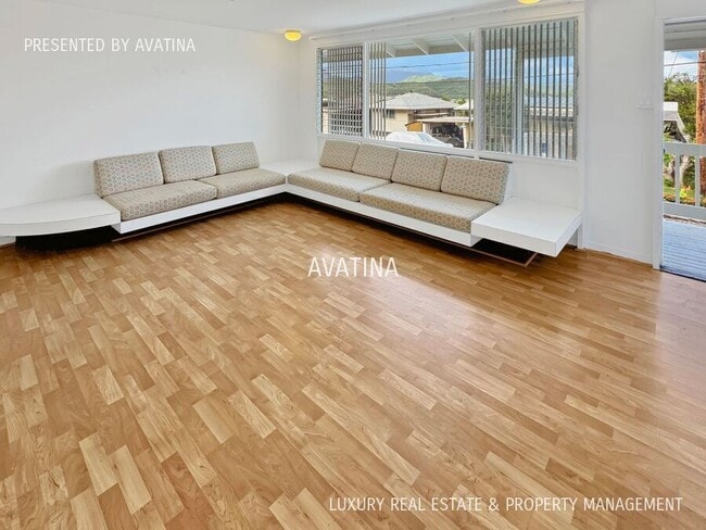 Building Photo - 1223 Manulani St