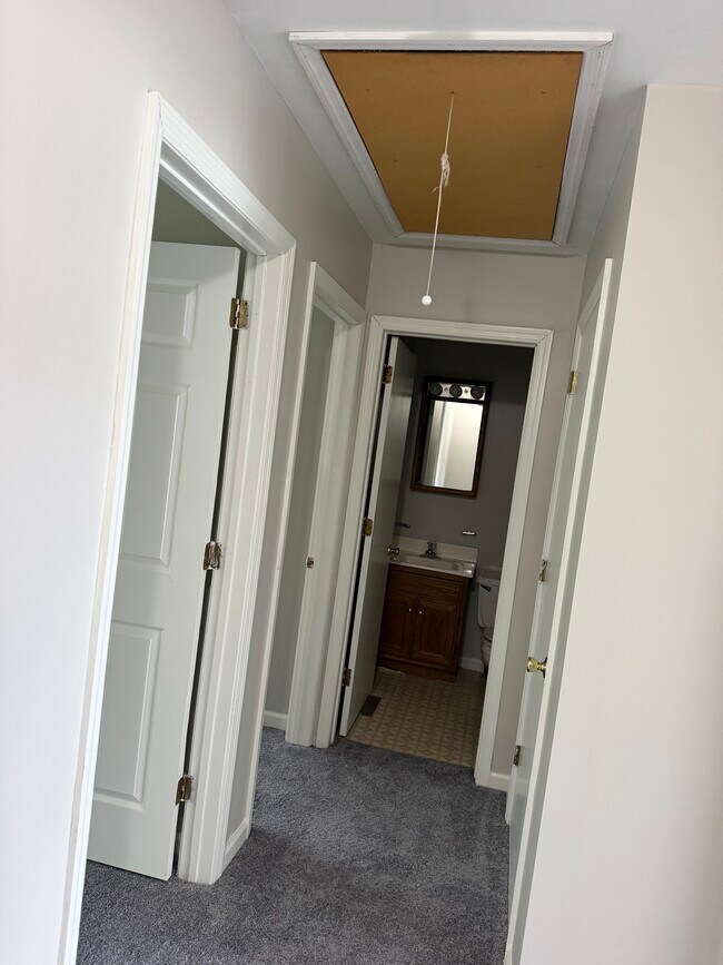 Building Photo - 120 Whitburn Pl