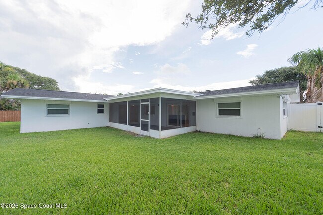 Building Photo - 311 12th Terrace