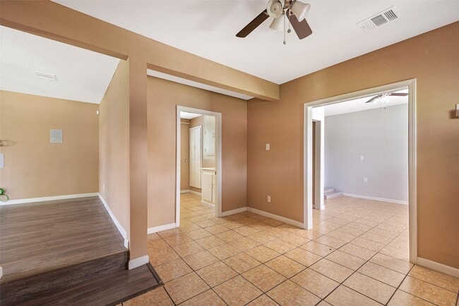 Building Photo - 202 Norview Dr