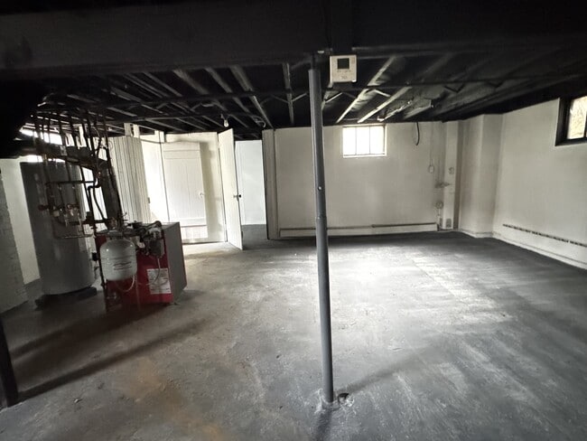 Building Photo - 2221 13th St SW