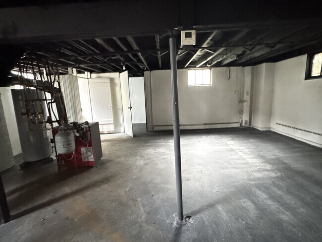 Building Photo - 2231 13th St SW