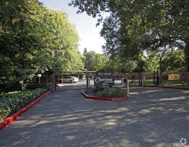 Building Photo - Charisma Apartments