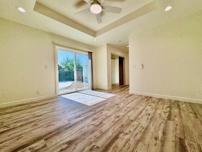 Building Photo - 15110 Woodard Rd