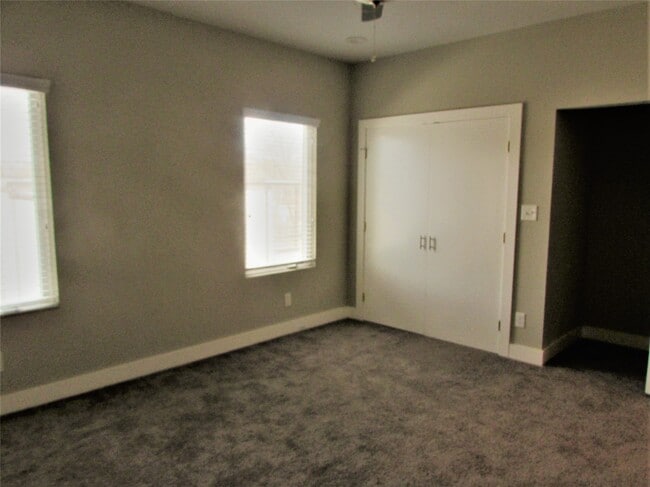 Building Photo - 3249 Dixie Dr