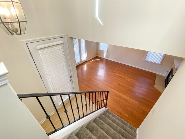 Building Photo - 3 bedroom 2.5 bathroom in Harbor Town Memphis