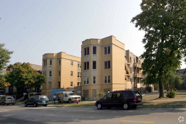 11027-11035 S Martin Luther King Dr - 11027-11035 S King Dr
