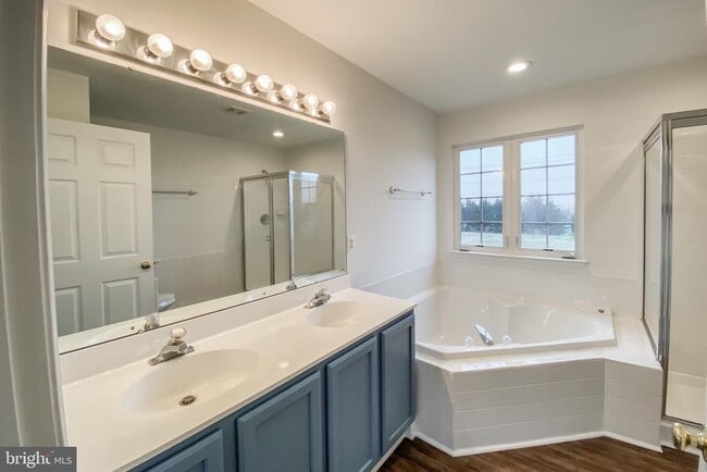 Building Photo - 222 Drawyers Dr