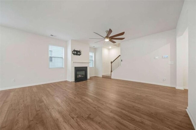 Building Photo - 826 Bentley Dr