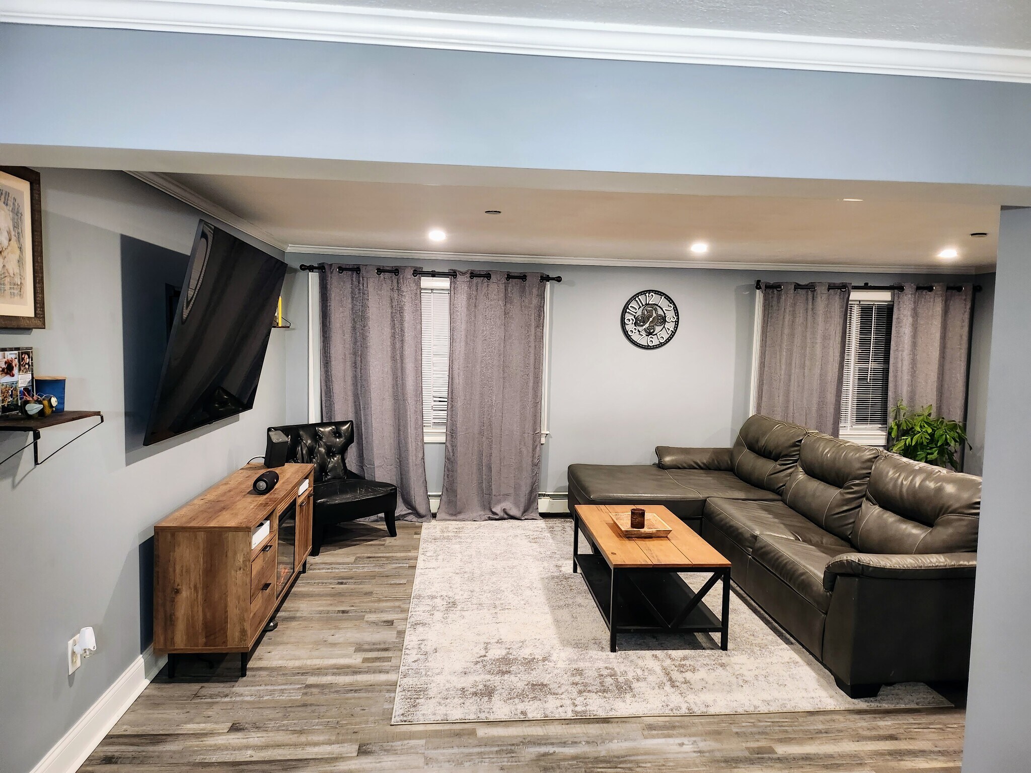 Building Photo - 31 Elliott St