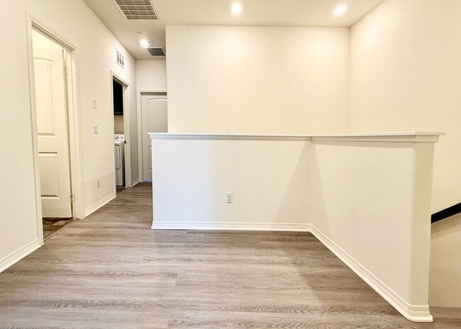 Building Photo - Beautifully 2019-Built 3 Beds 2.5 Baths 1,468 Sqft Home in Eastvale!