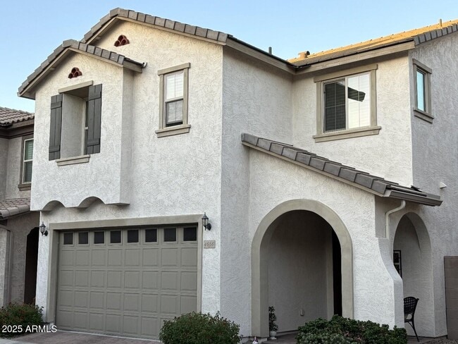 Primary Photo - 4656 E Tierra Buena Ln
