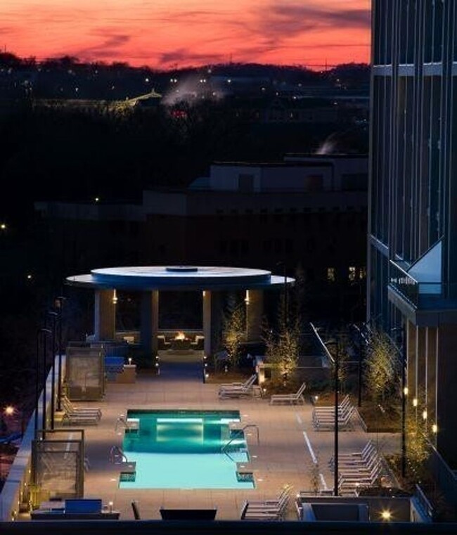Building Photo - Fully Furnished Studio Condo at The Adelicia