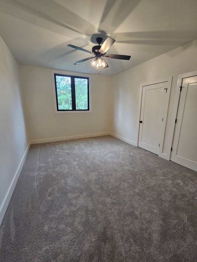 Building Photo - 7233 Havenwood Dr