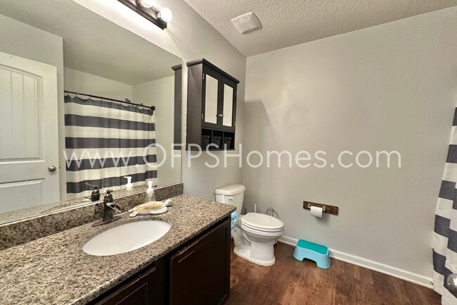 Building Photo - 4/2 in Redstone Subdivision!! AVAILABLE 10...