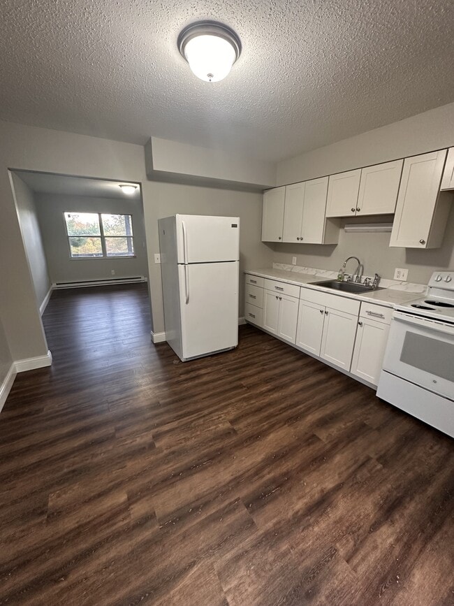 Building Photo - 3605 Wilson Ln