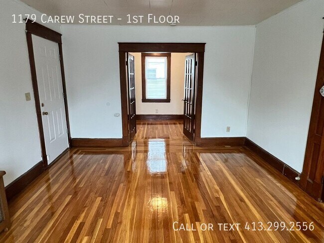 Building Photo - 1179 Carew St