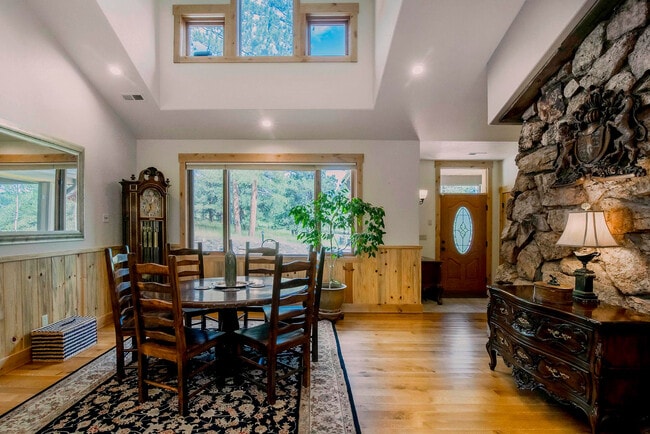 Building Photo - 28940 Golf Way