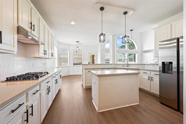 Building Photo - 17314 Laguna Trail Dr