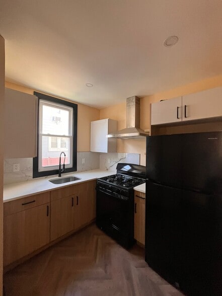Primary Photo - 283 Monticello Ave