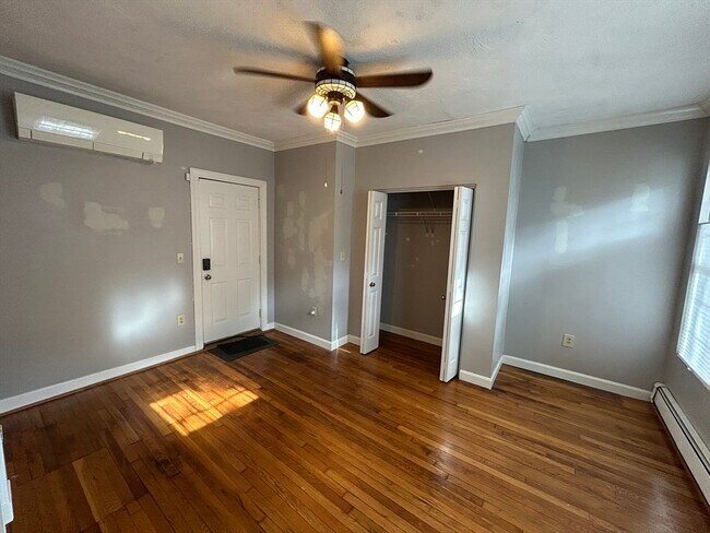 Building Photo - 120 Highland St