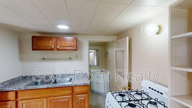 Building Photo - 3137 W Kiowa St