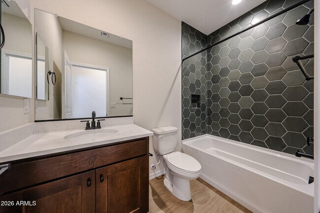 Building Photo - 25465 N 172nd Dr