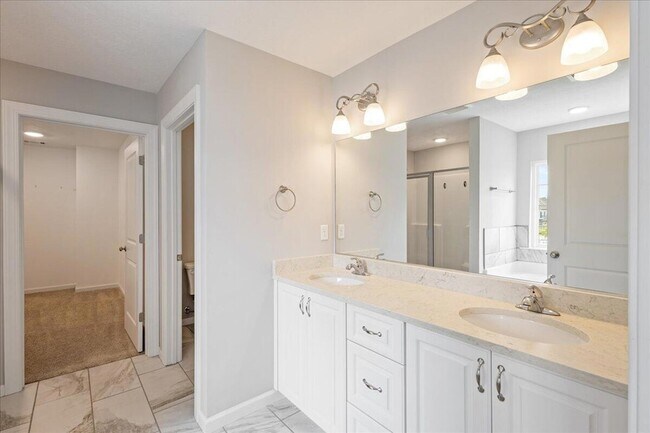 Building Photo - 3076 Lobella Dr