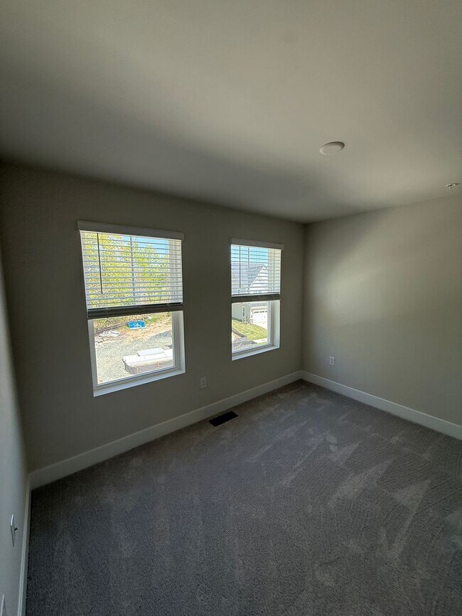 Building Photo - Stylish Townhome Overlooking River Marsh Golf Course- Cambridge, MD