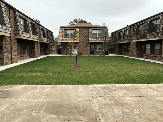 Primary Photo - Collier Apartments