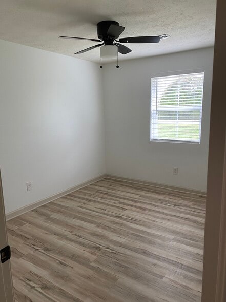 Bedroom 1 - 223 Woodglen Dr