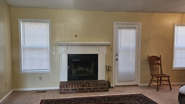 Building Photo - 4014 Yarmouth Rd