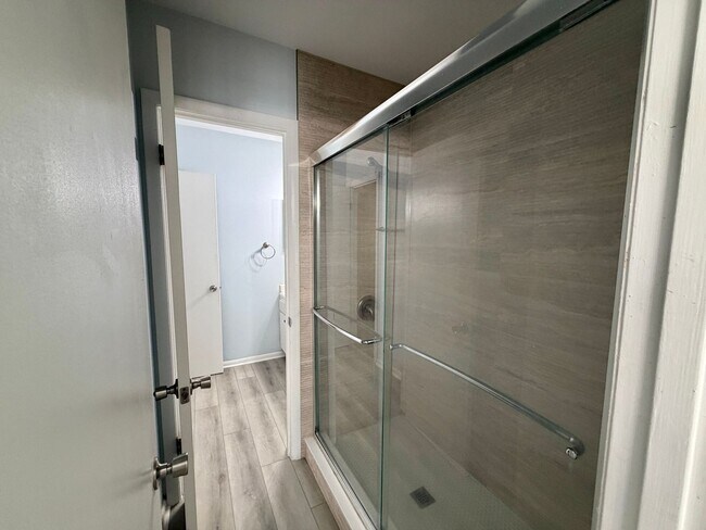 Building Photo - 4411 SW 34th St