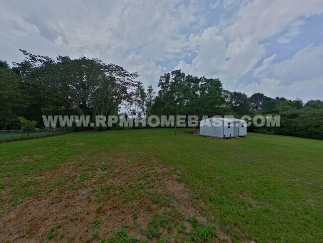 Building Photo - 3079 Cosson Cir