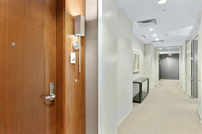 Building Photo - 200 N Congress Ave