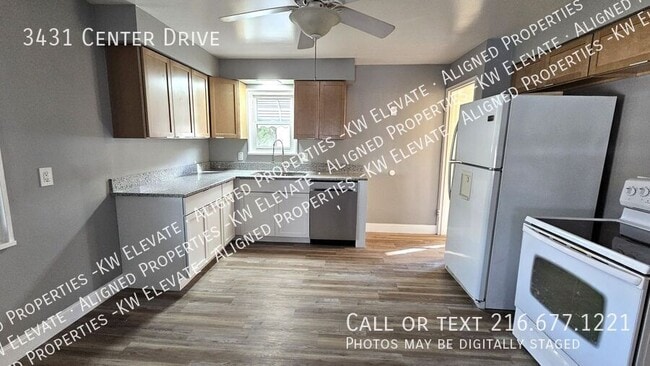 Building Photo - 3431 Center Dr