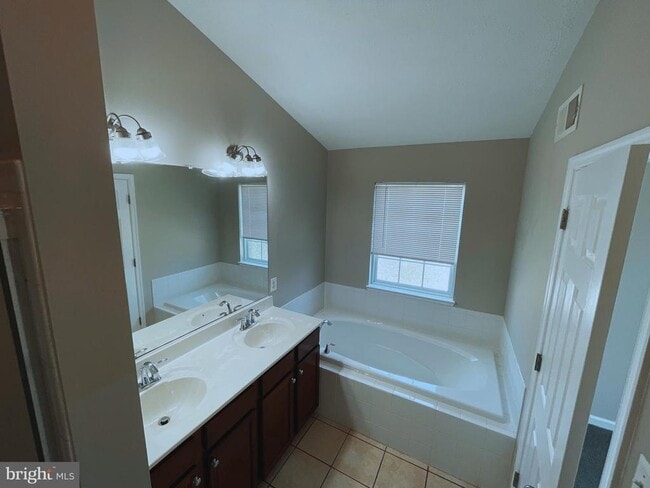Building Photo - 4747 Witchhazel Way
