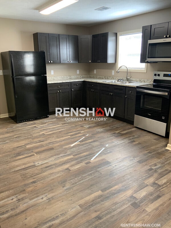 Building Photo - 1110 Tibbs St