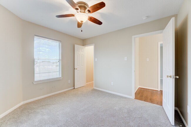 Building Photo - 21510 Juniper Meadows Dr
