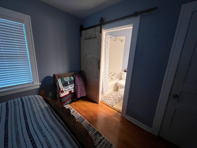 Building Photo - 213 French St