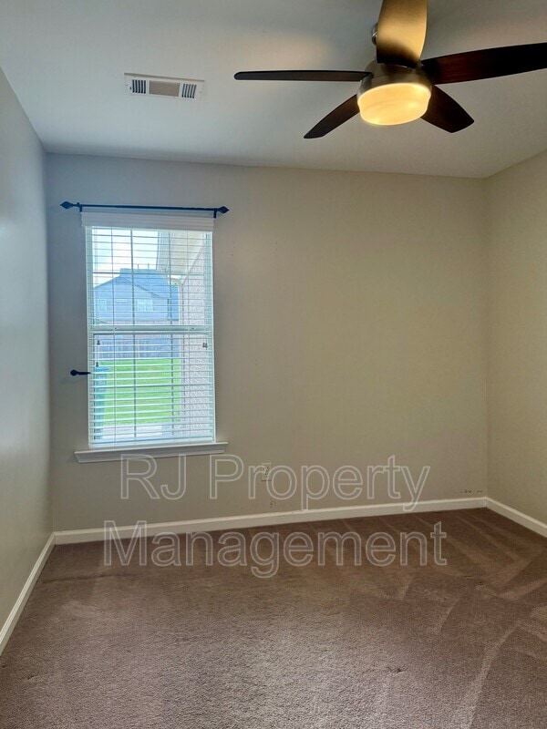 Building Photo - 11579 Mahogany Dr