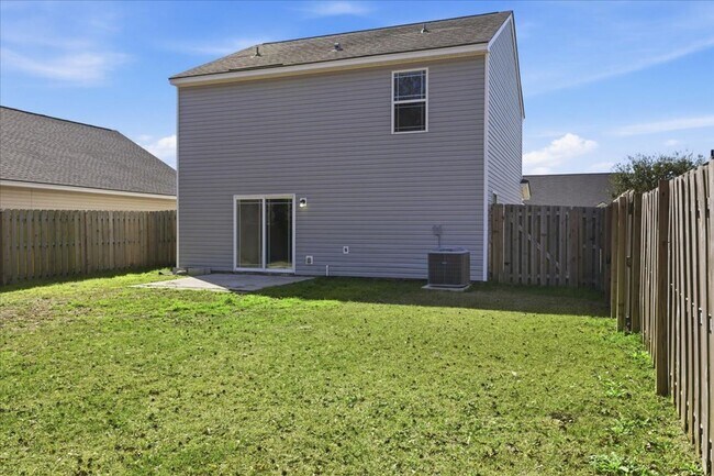 Building Photo - Private Backyard + Pet-Friendly Living Near Pooler & Savannah – Move-In Ready