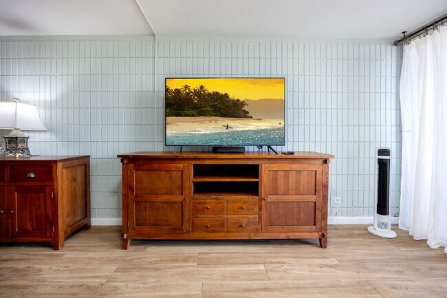 Building Photo - Mokuleia Sands #501 – Furnished 1BR/1BA | Ocean Views | Available Now